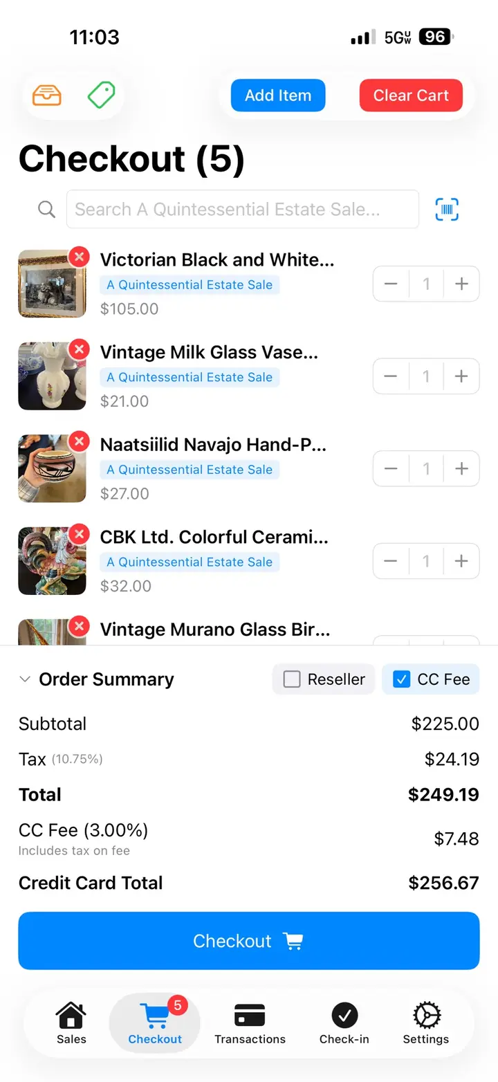 EstateSail item screen with photos and an AI price recommendation